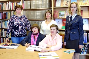 На снимке (слева направо): сидят – Валентина Чикун, Марина Белобокая; стоят – Ирина Рожко, Нелли Улявичус, Инга Антонович.