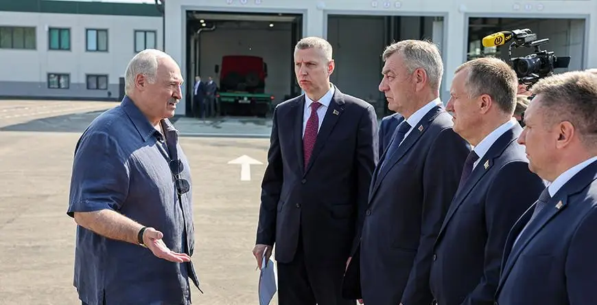Александр Лукашенко: райагросервисы должны стать опорными пунктами для отечественных производителей техники