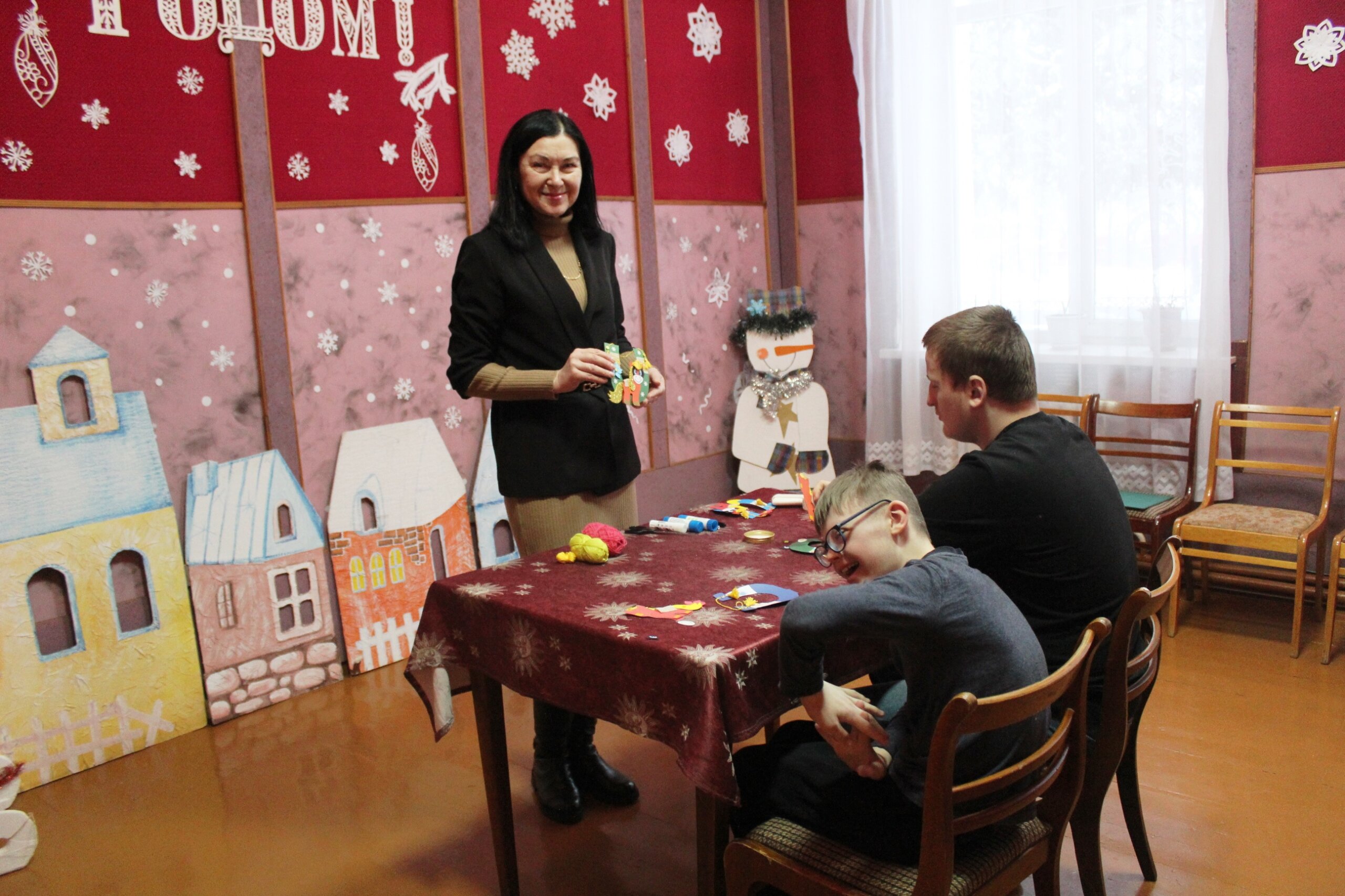 "Новогодний сюрприз" своими руками. В Берестовицком ЦТДМ прошел мастер-класс