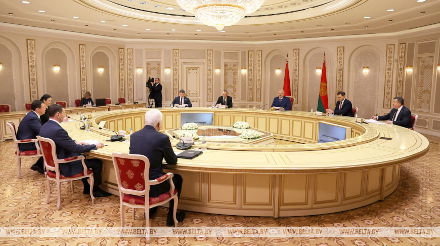 Александр Лукашенко: Беларусь и Россия в состоянии решить актуальные вопросы, которые стоят перед странами