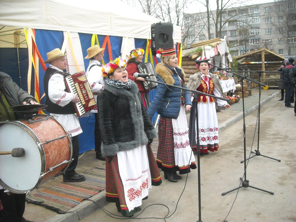 На гасцінным бераставіцкім падворку  ў Слоніме