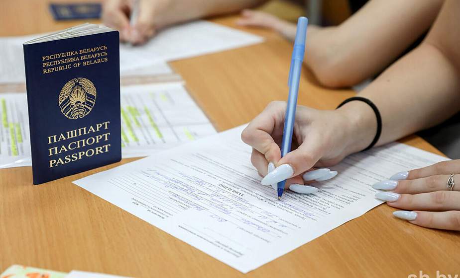 В вузах Беларуси завершается прием документов на платное обучение