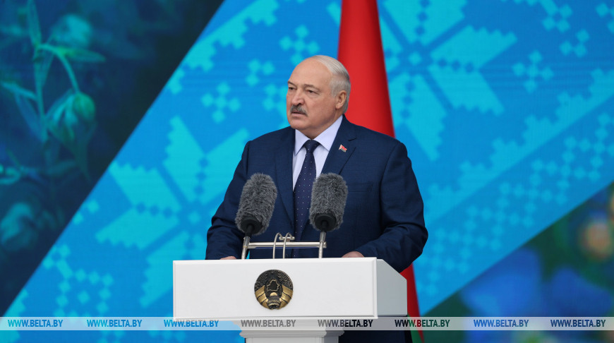 Лукашенко подчеркнул наличие более чем тысячелетней истории народовластия на белорусских землях