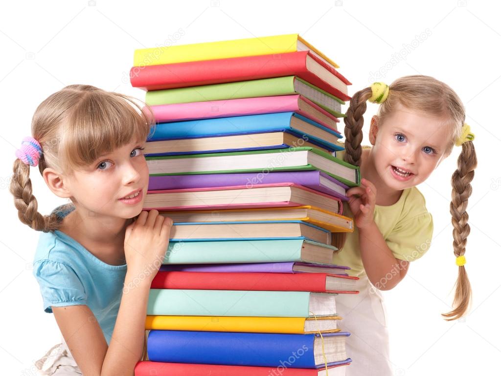 Благотворительная акция  «Подари малышке книжку» стартовала в Берестовицкой районной  библиотеке
