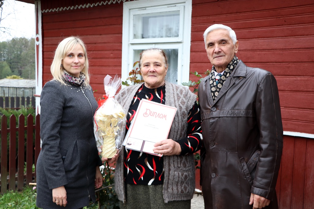 Першыя на Бераставіччыне народныя майстры