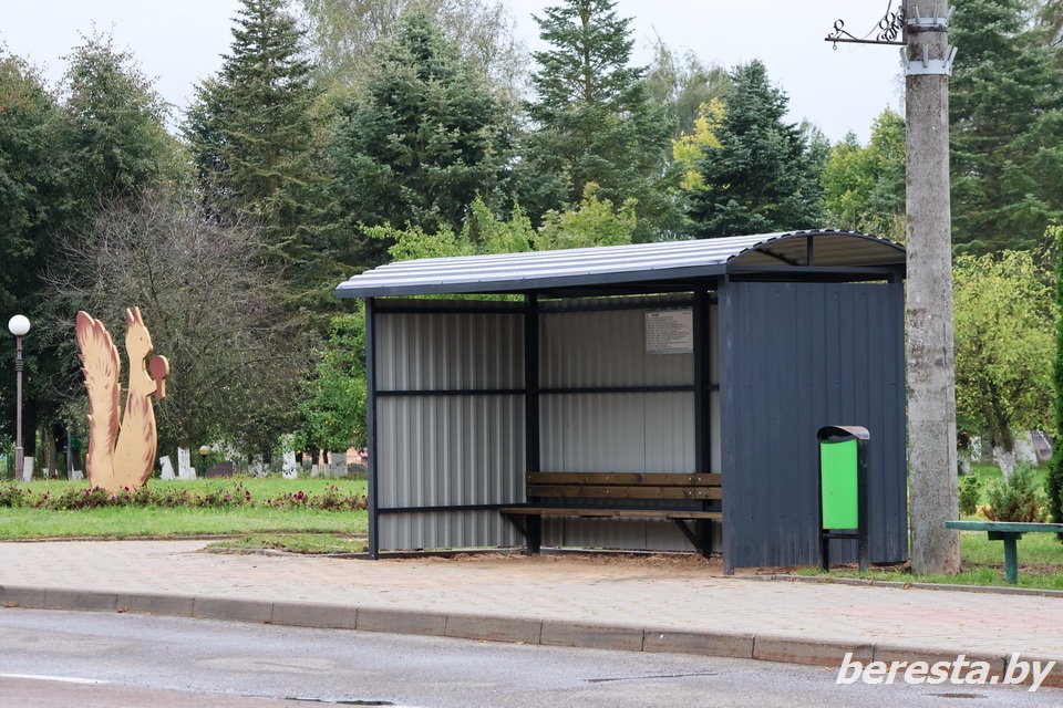 Автобусная остановка в райцентре поменяла облик