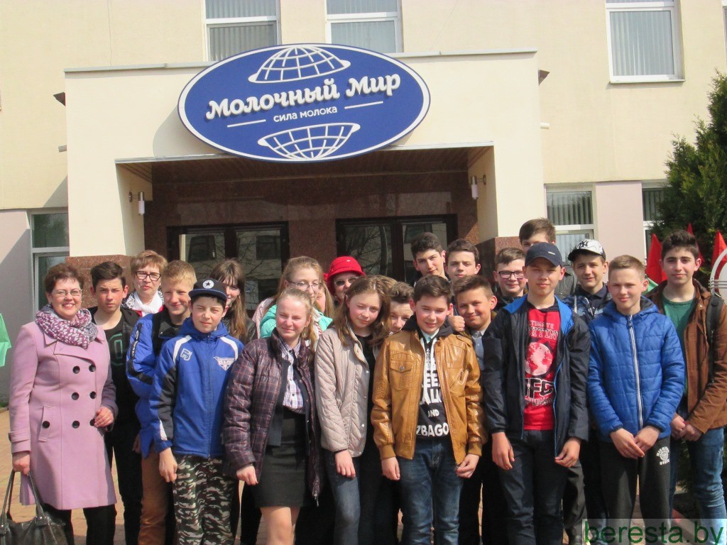 Олекшицкие школьники побывали на «Молочном Мире»