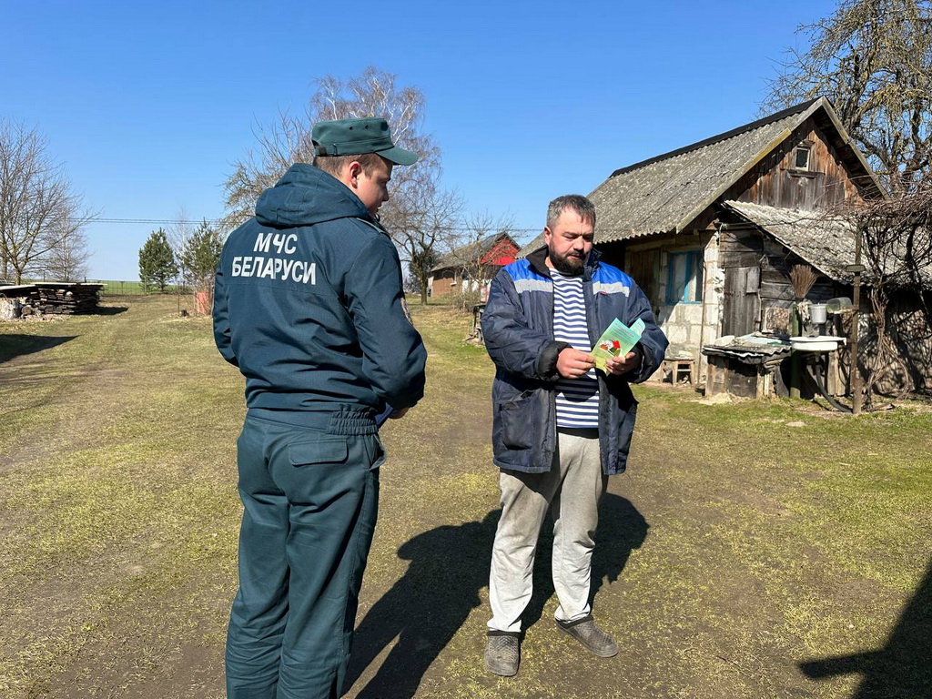Берестовицкий РОЧС провел рейды в жилом секторе в рамках акции "За безопасность вместе"