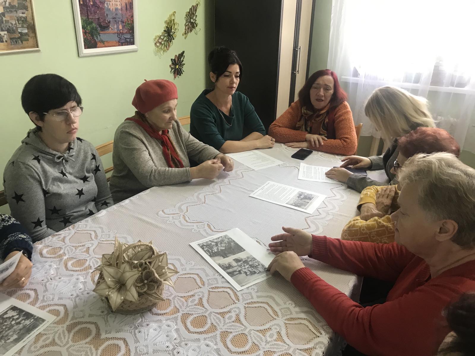 В ТЦСОН Берестовицкого района провели диалоговую площадку, посвященную 7 ноября