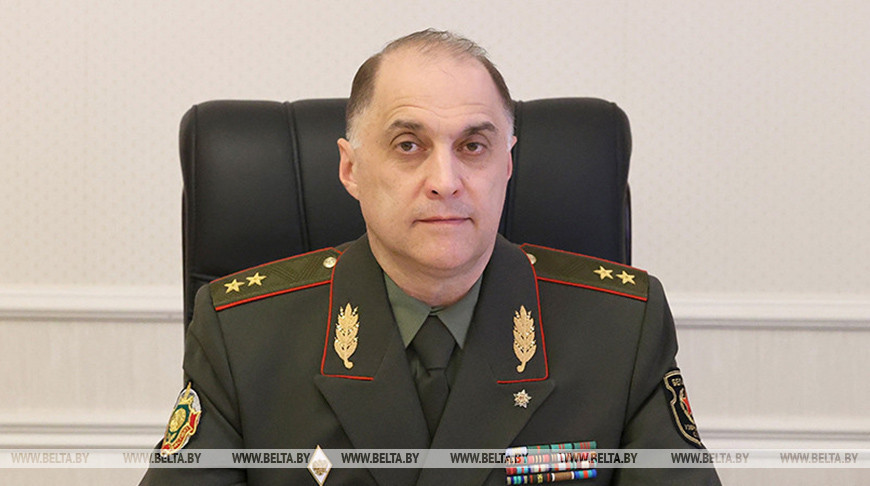 Александр Лукашенко поручил проверить физподготовку высшего офицерского состава. В Совбезе рассказали подробности
