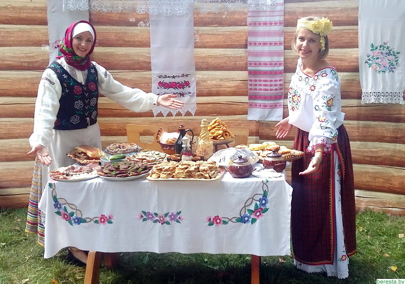 Дыплом за пераемнасць традыцый атрымалі прадстаўнікі Бера­ставіцкага раёна на IV рэгіянальным фестывалі традыцыйнай культуры «Скарбы Гродзеншчыны»