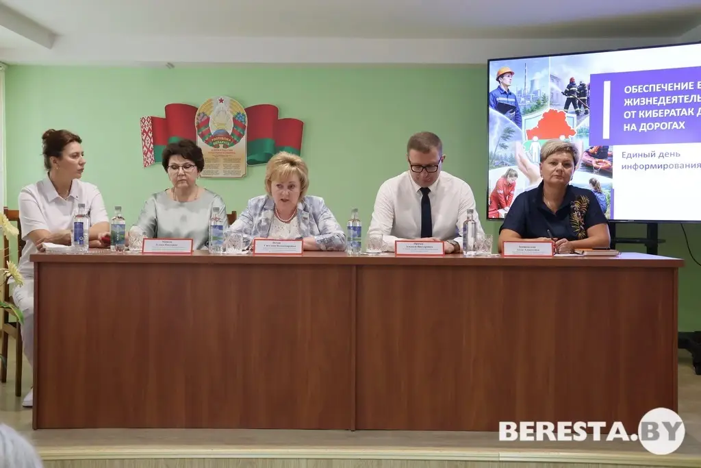 Главный государственный санитарный врач Республики Беларусь Светлана Нечай посетила Берестовитчину в рамках Единого дня информирования