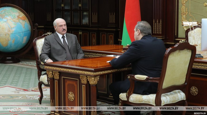 Александр Лукашенко: система здравоохранения Беларуси и врачи молодцы