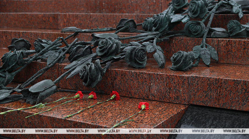 "Это наша общая боль". В Минске проходят памятные мероприятия к 26-й годовщине трагедии на Немиге