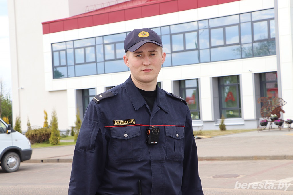Вопрос участковому. Если водитель такси нарушает правила