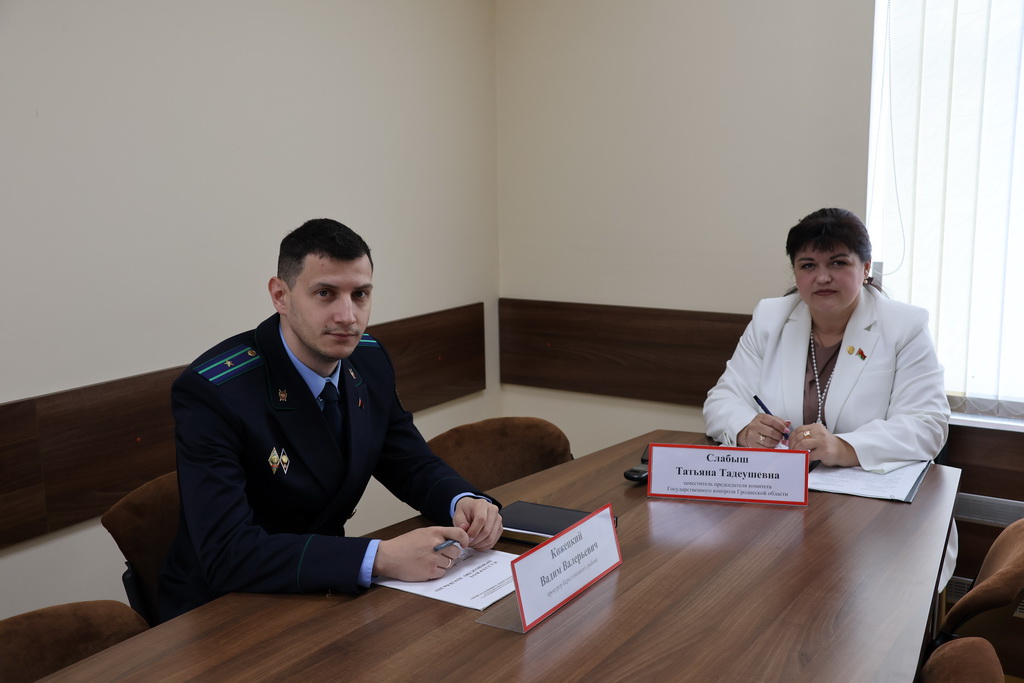 <strong>В Большой Берестовице личный прием граждан провела заместитель председателя Комитета государственного контроля Гродненской области Татьяна Слабыш</strong>