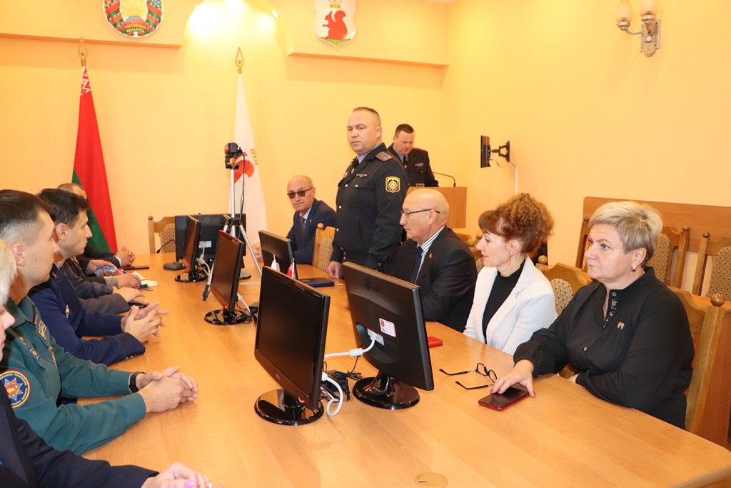 В Большой Берестовице представили нового начальника РОВД