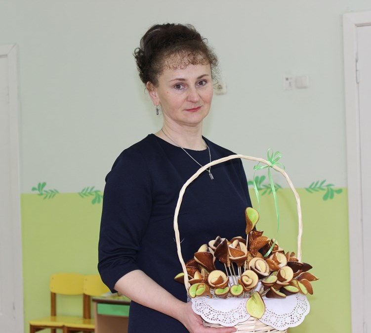 У Лилии Дирбук из аг.Олекшицы руки, создающие красоту