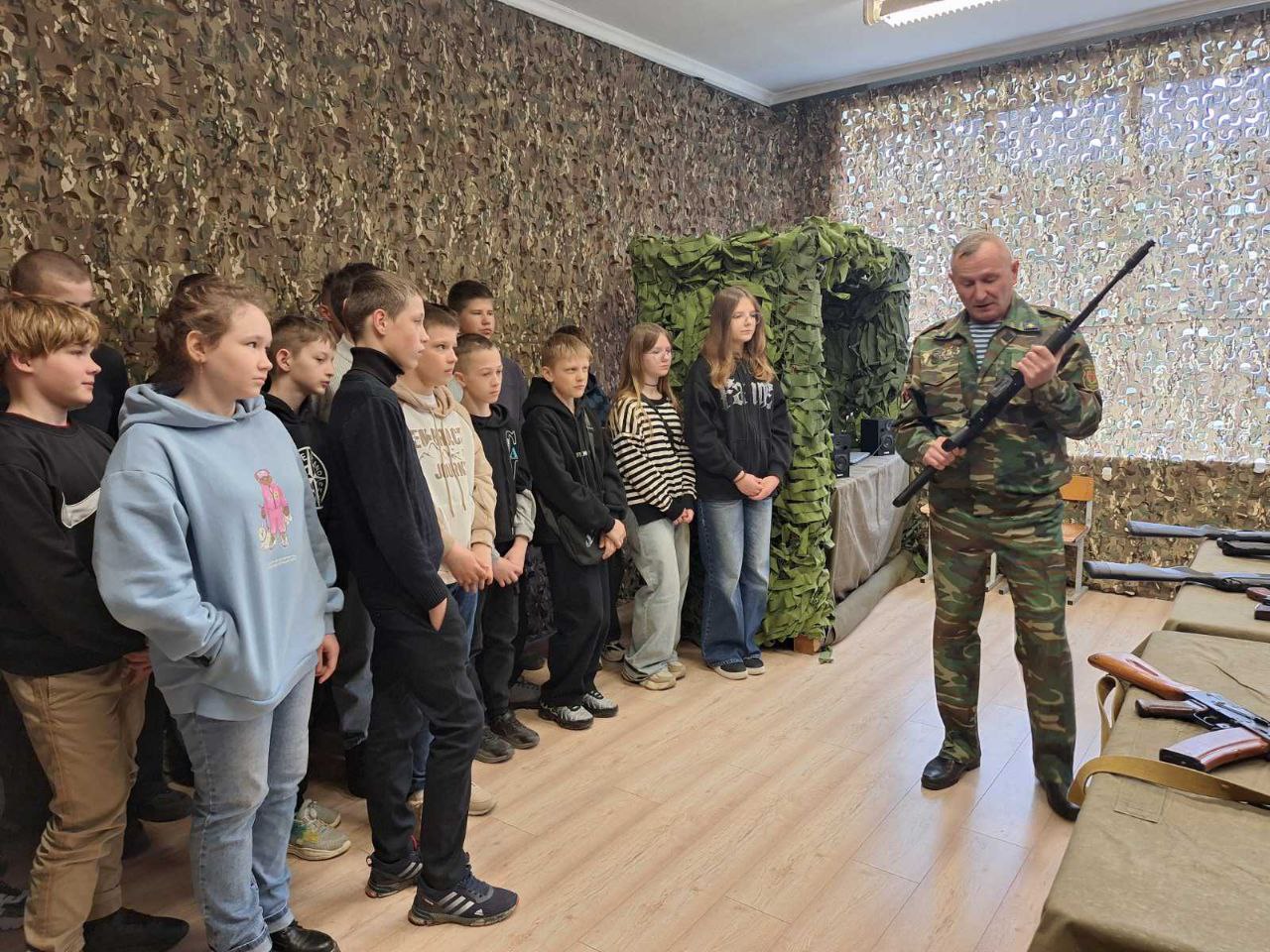 Учащиеся  средней школы агрогородка Пограничный побывали на экскурсии в Гродненском областном кадетском училище