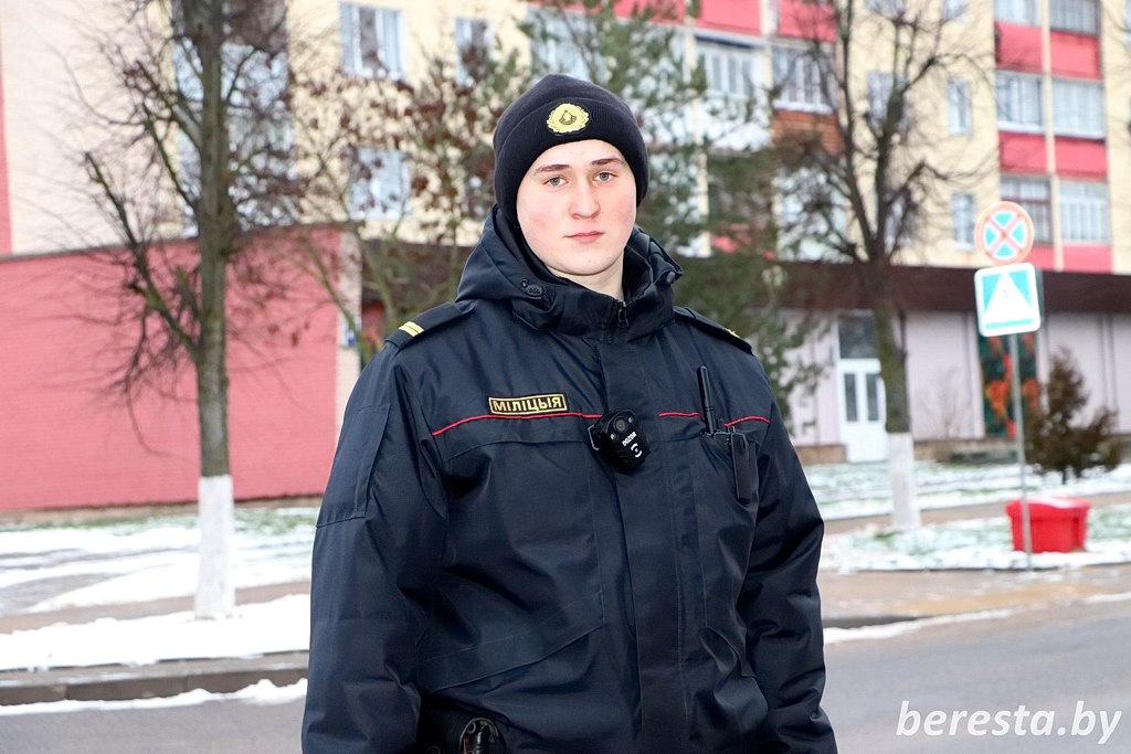 Вопрос участковому. Вызывают в военкомат? Надо идти!