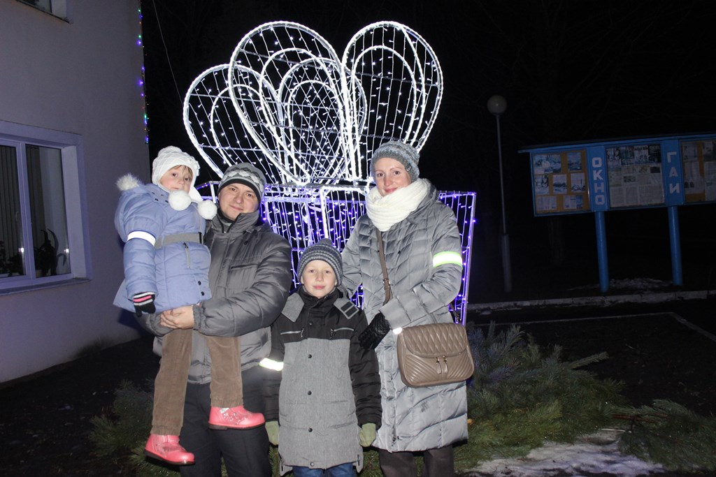Новогодние елки зажглись! Берестовичане делятся впечатлениями от праздничных мероприятий
