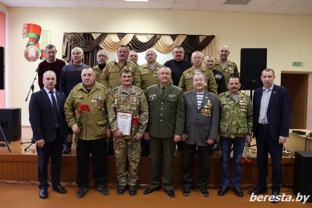 В Берестовицком районе состоялось торжественное мероприятие, посвященное Дню памяти воинов-интернационалистов