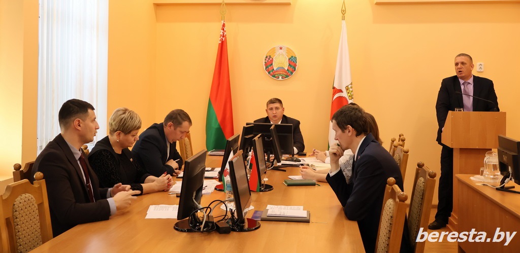 В Берестовицком районном исполнительном комитете состоялось заседание комиссии по противодействию коррупции