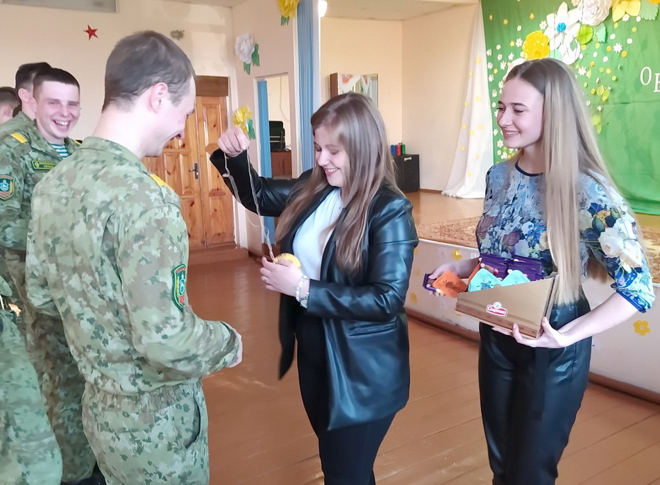 В Макаровцах провожали дембелей