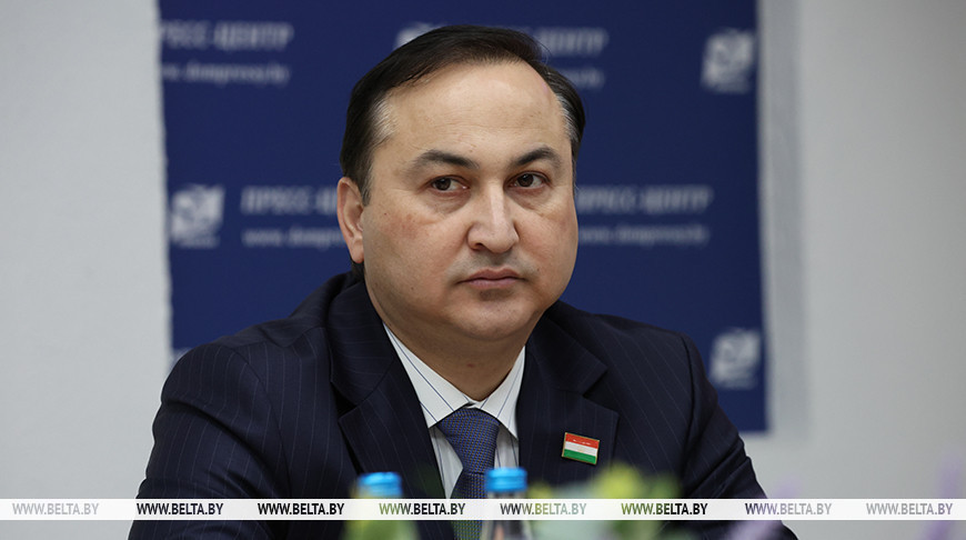 <strong>Посол Таджикистана: благодарны Беларуси за сохранение памяти о таджикских воинах - героях войны</strong>