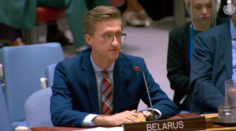Белорусский дипломат: закрытие Польшей границы с Беларусью угрожает стабильности в регионе