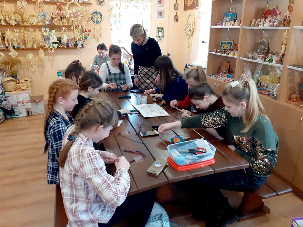 У Бераставіцкім Доме рамёстваў працуюць гурткі