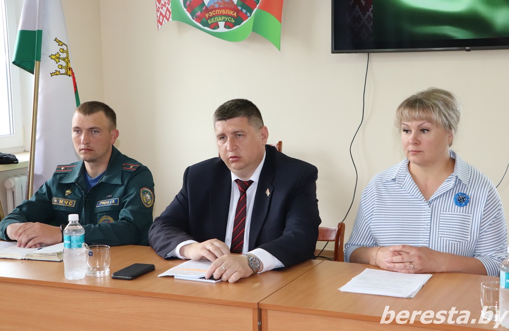 Единый день информирования населения проходит на Берестовитчине