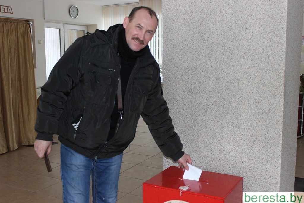 На Берестовитчине продолжается досрочное голосование на выборах в местные Советы депутатов 28-ого созыва