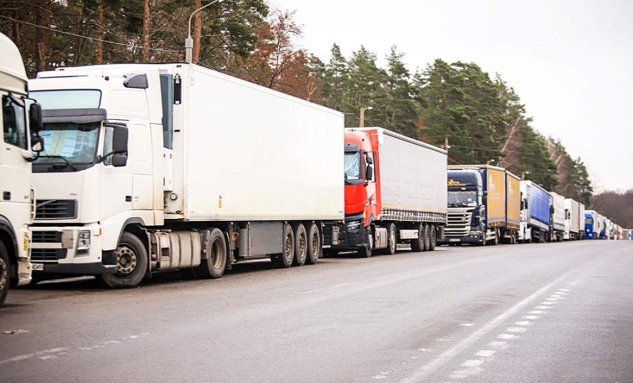 На 30% выросла очередь грузового транспорта на въезд в ЕС