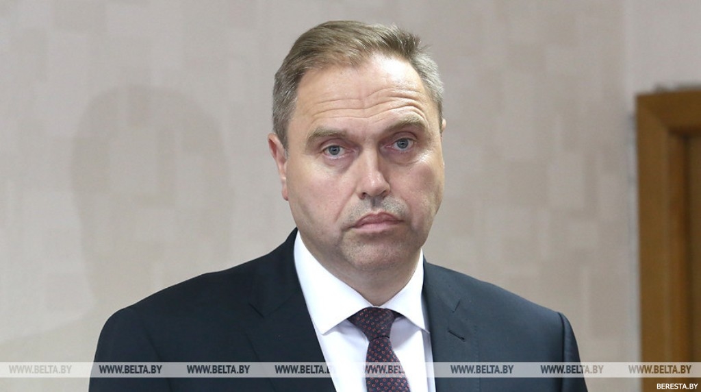 Минздрав постоянно отслеживает потребности больниц в регионах и соблюдение рекомендаций по COVID-19 - Владимир Караник