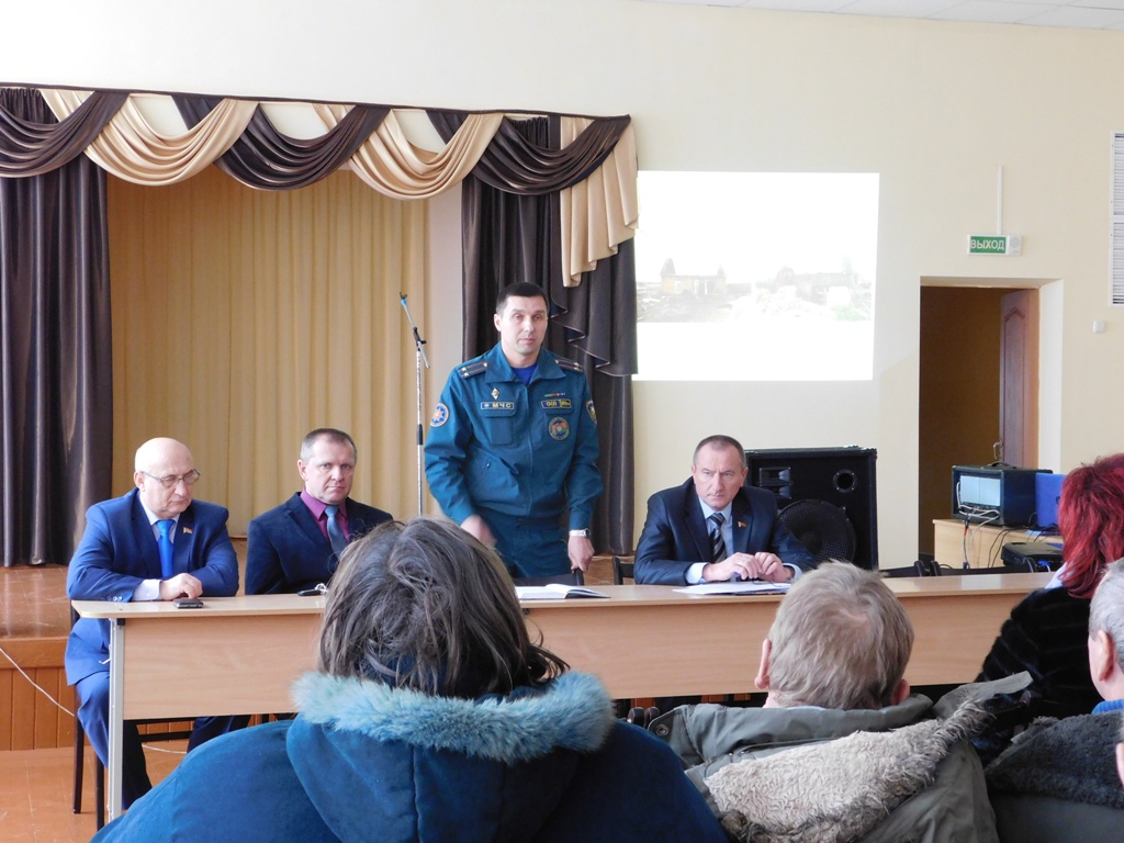 Берестовицкие спасатели обучают безопасности через квест-игру