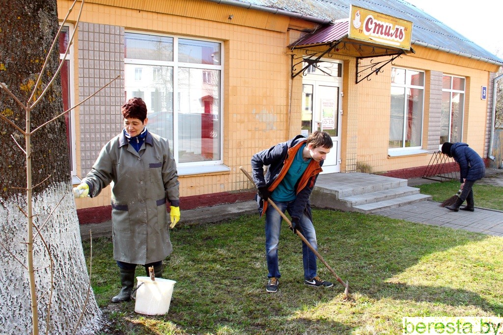 Работники  торговли Берестовитчины присоединились к  республиканскому субботнику