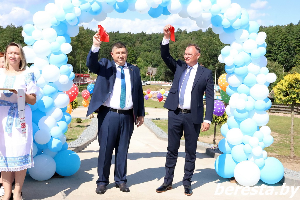 «Родныя сцяжынкі». Новый парк семейного отдыха открылся на районных «Дажынках-2025» в Малой Берестовице