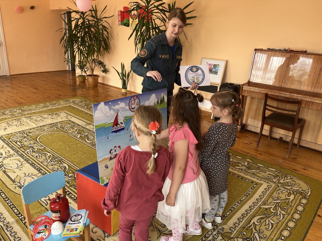 Берестовицкие спасатели в гостях у самых маленьких