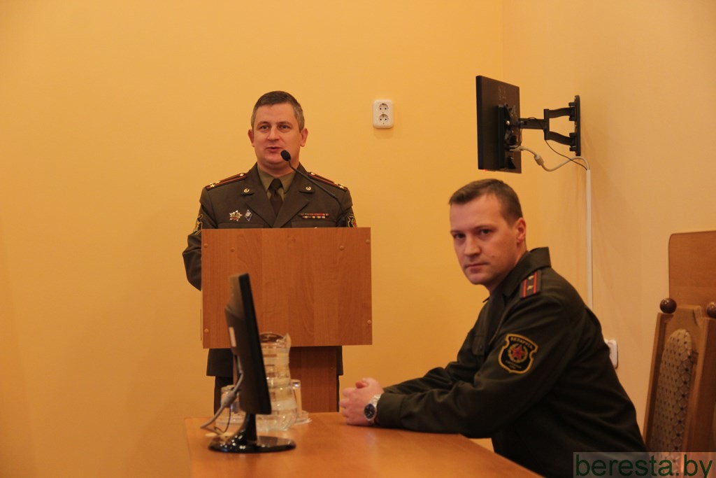 В Берестовице прошло занятие со специалистами по кадровой работе по вопросам ведения воинского учета