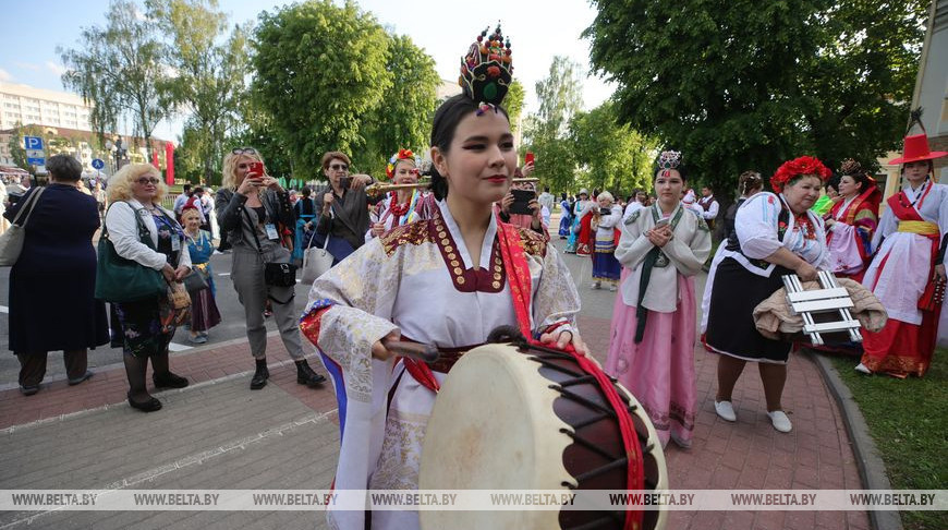 Аллея дружбы, красочное шествие и подворья. Фестиваль национальных культур пройдет в Гродно