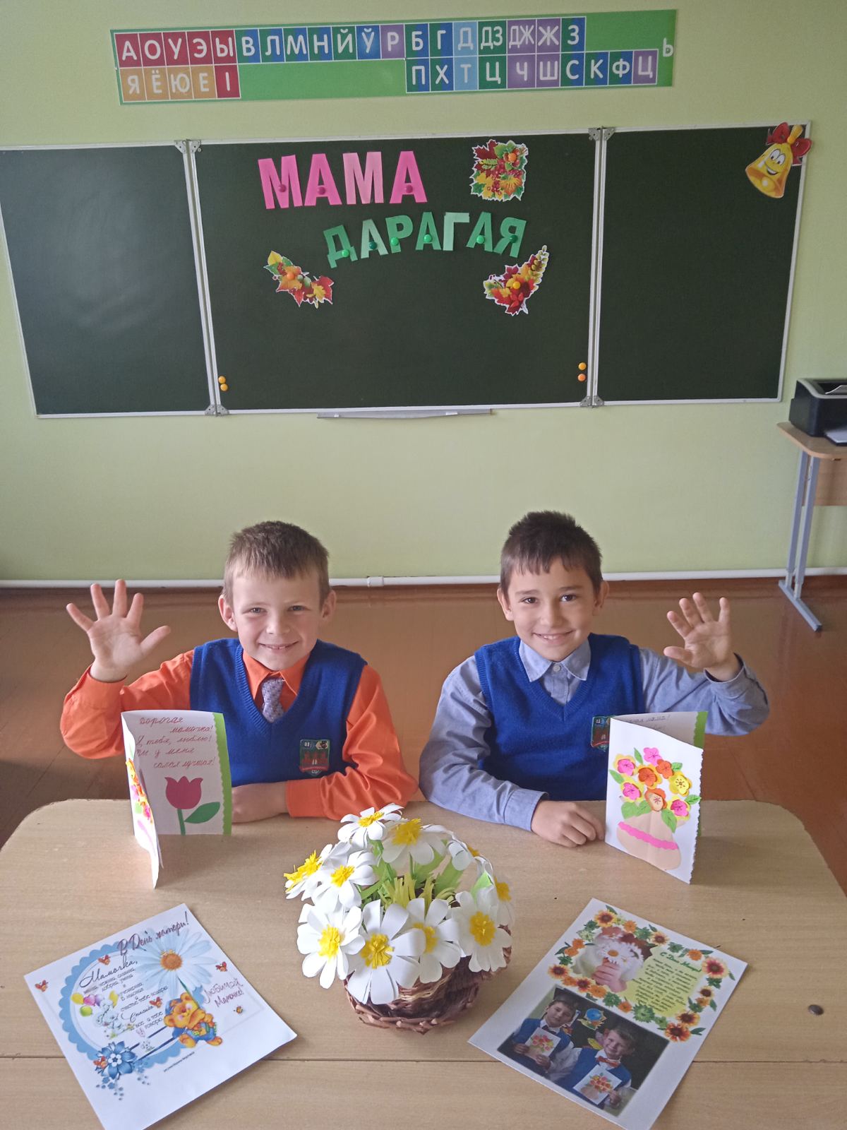 Святочныя мерапрыемствы да Дня маці прайшлі ў Макараўскім яслях-садзе-сярэдняй школе
