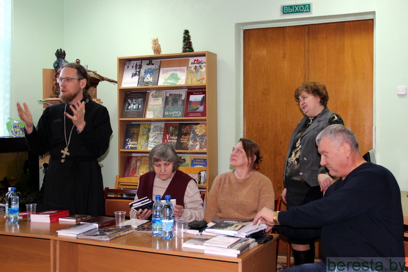 Гродзенскія паэты завіталі ў Вялікую Бераставіцу