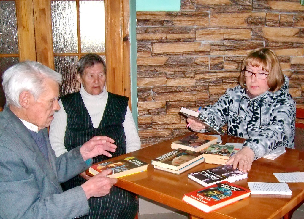 У маршруце бібліобуса – цяпер  і   Макараўскі дом-інтэрнат