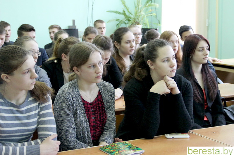 Уроки финансовой грамотности от Белагропромбанка прошли в общеобразовательных школах агрогородков Олекшицы и Конюхи