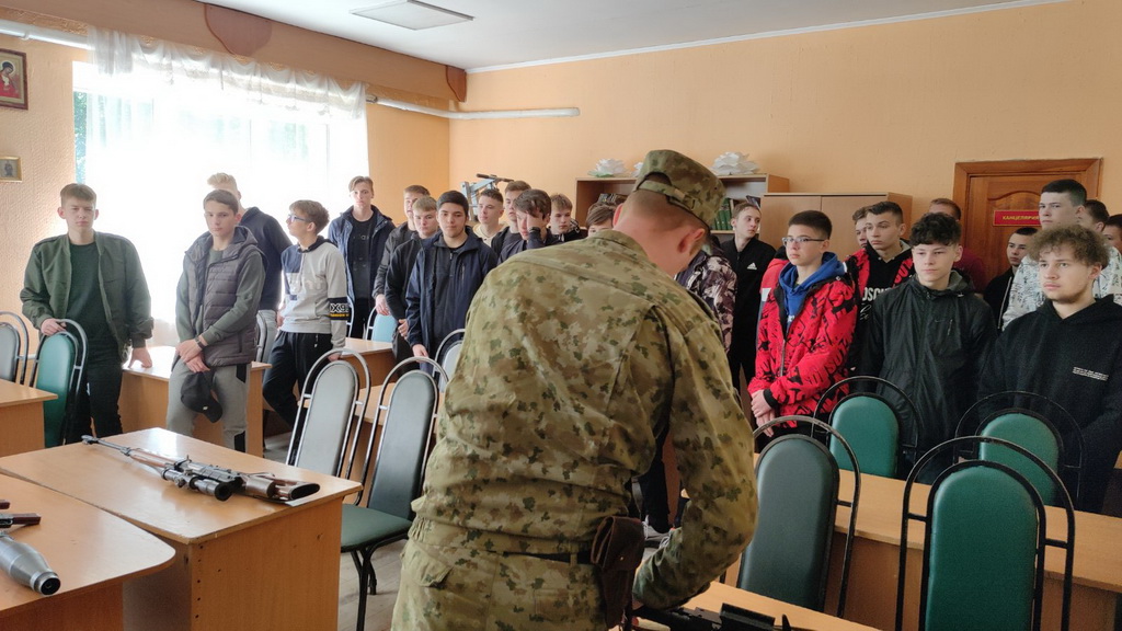 На Берестовитчине прошли учебно-полевые сборы по допризывной и медицинской подготовке