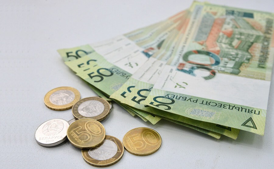 В Беларуси хотят обложить заработок налогом 40%. Разбираемся, кого коснутся изменения