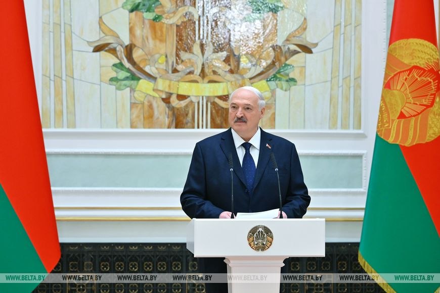 Александр Лукашенко в преддверии священного праздника Дня Победы вручил государственные награды