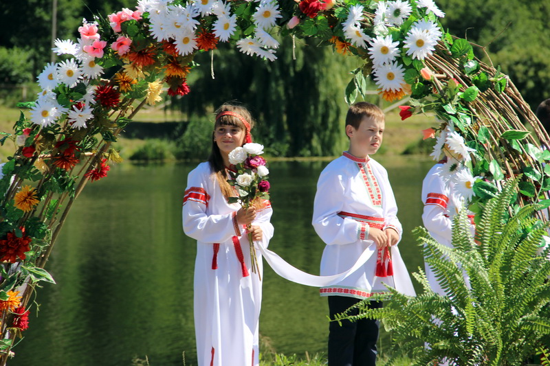 «Бераст-Фэст» распачаўся  прыгожай тэатралізаванай воднай дзеяй (+відэа)