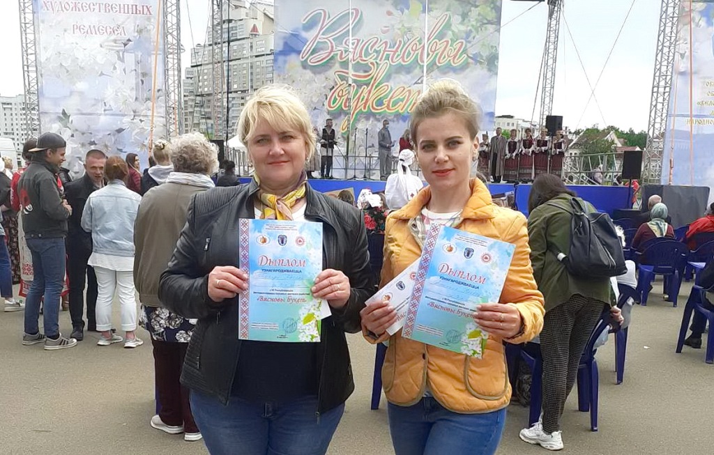 Майстры Бераставіччыны – у ліку пераможцаў ХІI Рэспубліканскага фестывалю-кірмашу народных мастацкіх рамёстваў “Вясновы букет”
